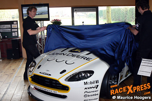 Onthulling Gravitiy Special Aston Martin